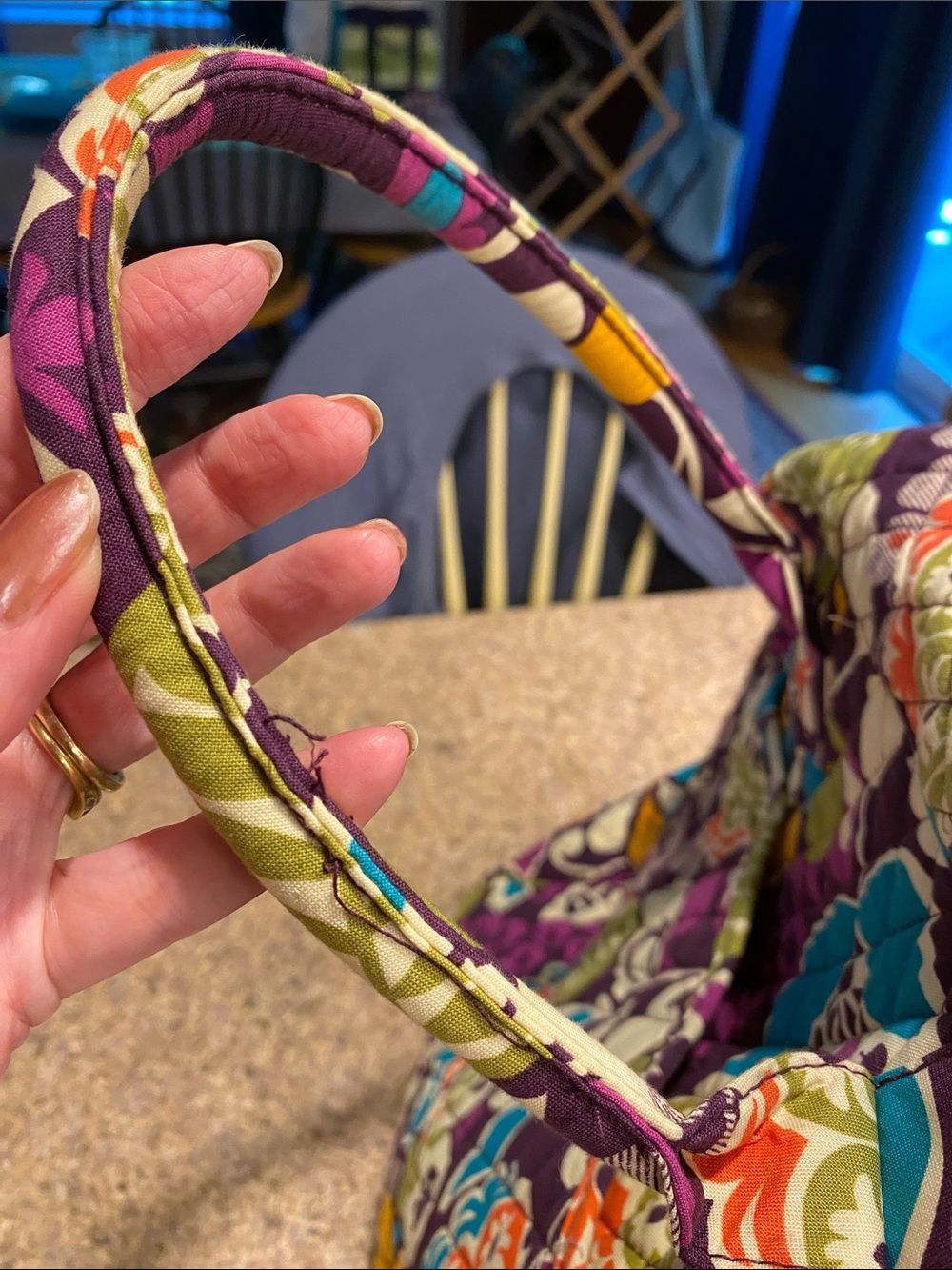 Vera Bradley Plum Crazy Quilted Travel Bag Shoulder Strap Weekender SMELLS MUSTY - Picture 14 of 17